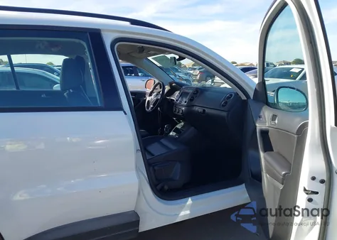 2017 Volkswagen Tiguan 2.0T S из США, поврежденный, VIN WVGBV7AX2HW512698